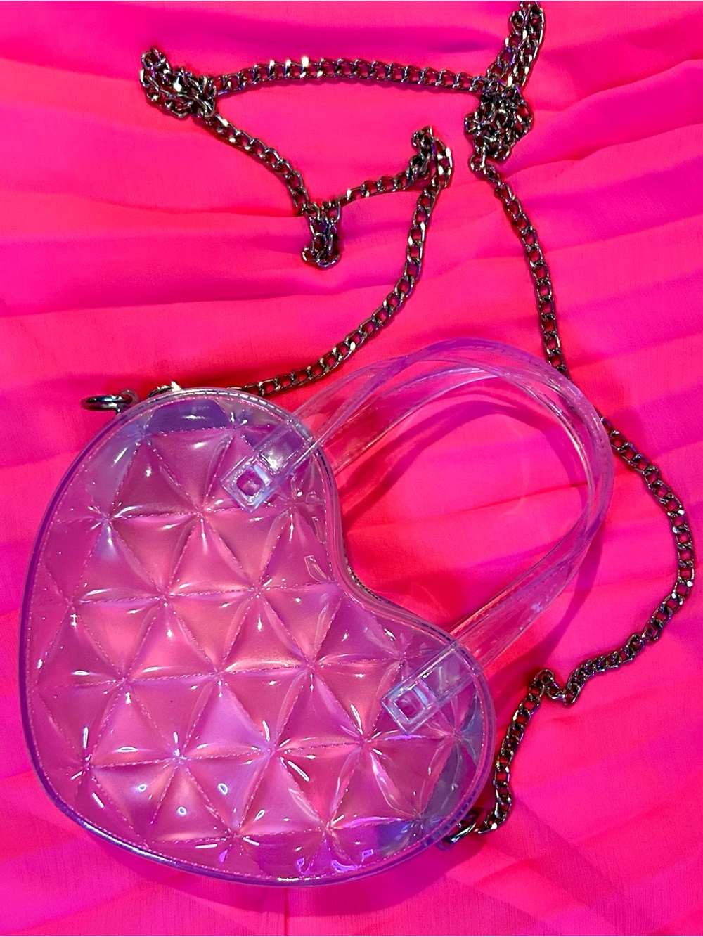 Like Dreams Clear Quilted Plastic Novelty Heart Bag w/ Silver Chain Strap - Picture 3 of 13
